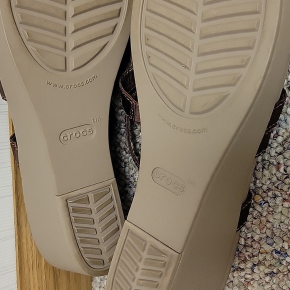 Crocs Brown Leigh Ann Women's Wedge Sandals Sz 10 Leather - Picture 4 of 6
